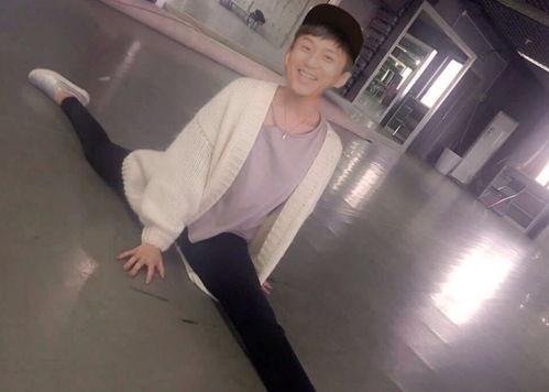 劈叉吃瓜群众,揭秘网络热词背后的文化现象